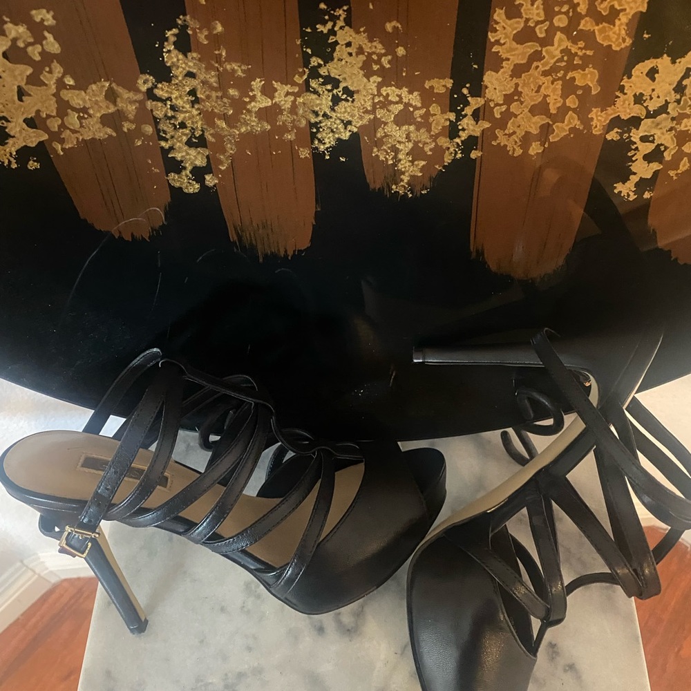 Beautiful platform hills shoes